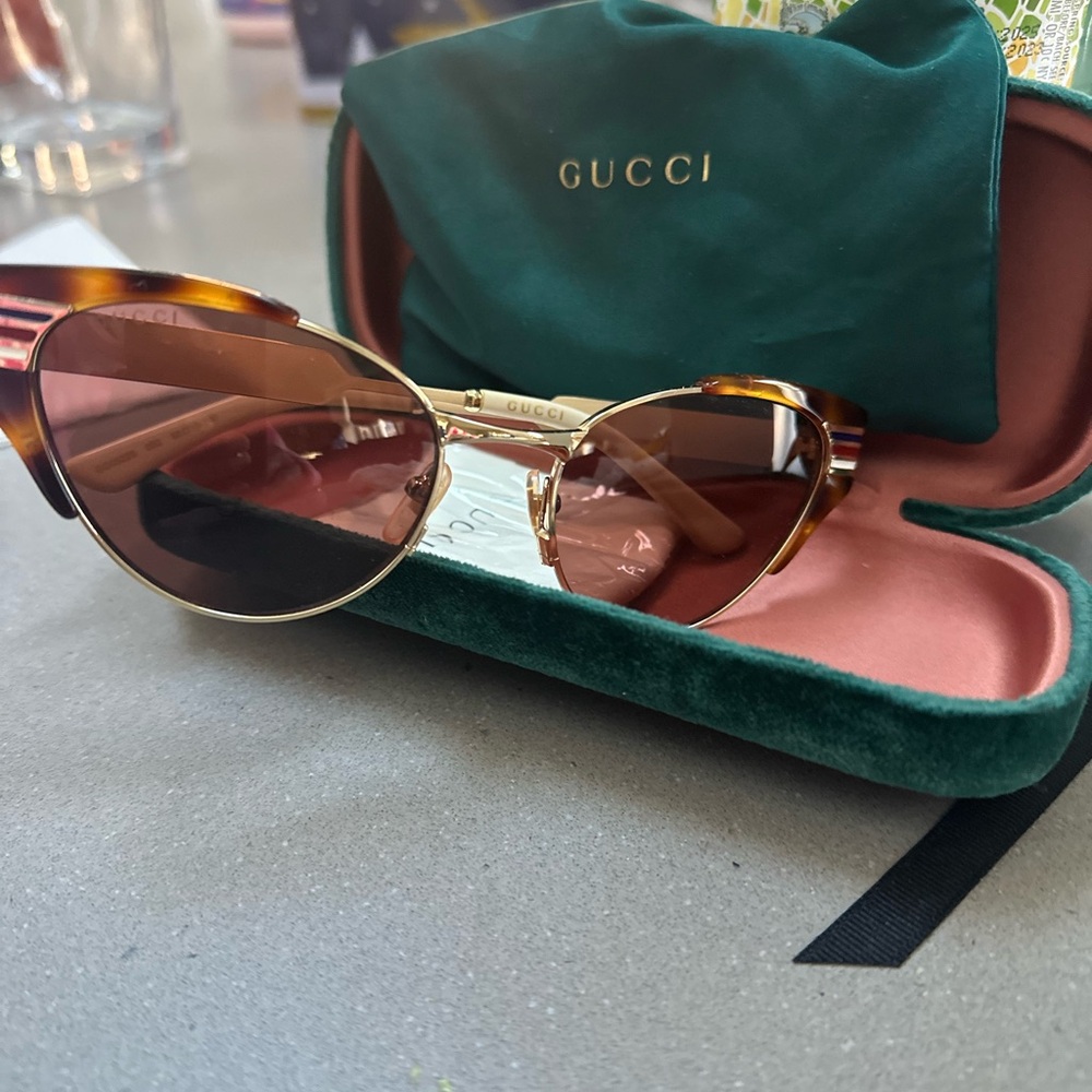 Gucci sunglasses